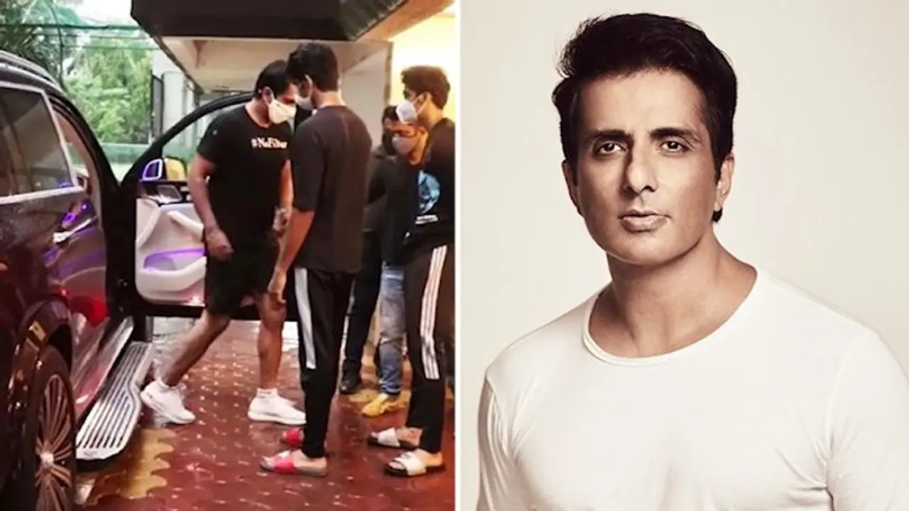 ফাদার্স ডে র ঠিক আগে, ছেলে হাতে কত কোটির গাড়ির চাবি তুলে দিলেন সোনু সুদ