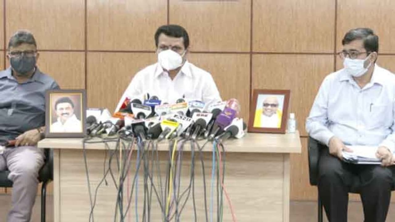 3.53 லட்சம் புகார்கள்... நான் பொறுப்பேற்கிறேன்... அமைச்சர் செந்தில் பாலாஜி பகிரங்கம்..! 3.53 லட்சம் புகார்கள்... நான் பொறுப்பேற்கிறேன்... அமைச்சர் செந்தில் பாலாஜி பகிரங்கம்..!