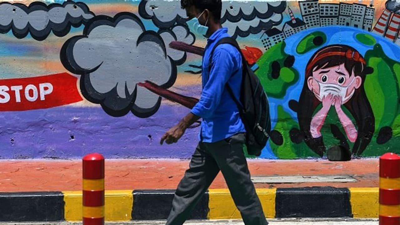 Covid Threat: ಮದುವೆ ಸೀಜನ್ನಲ್ಲಿ ಕೊರೋನಾತಂಕ, ವ್ಯಾಪಾರಸ್ಥರಿಗೆ ಭಾರೀ ನಷ್ಟ? Covid Threat: ಮದುವೆ ಸೀಜನ್ನಲ್ಲಿ ಕೊರೋನಾತಂಕ, ವ್ಯಾಪಾರಸ್ಥರಿಗೆ ಭಾರೀ ನಷ್ಟ?