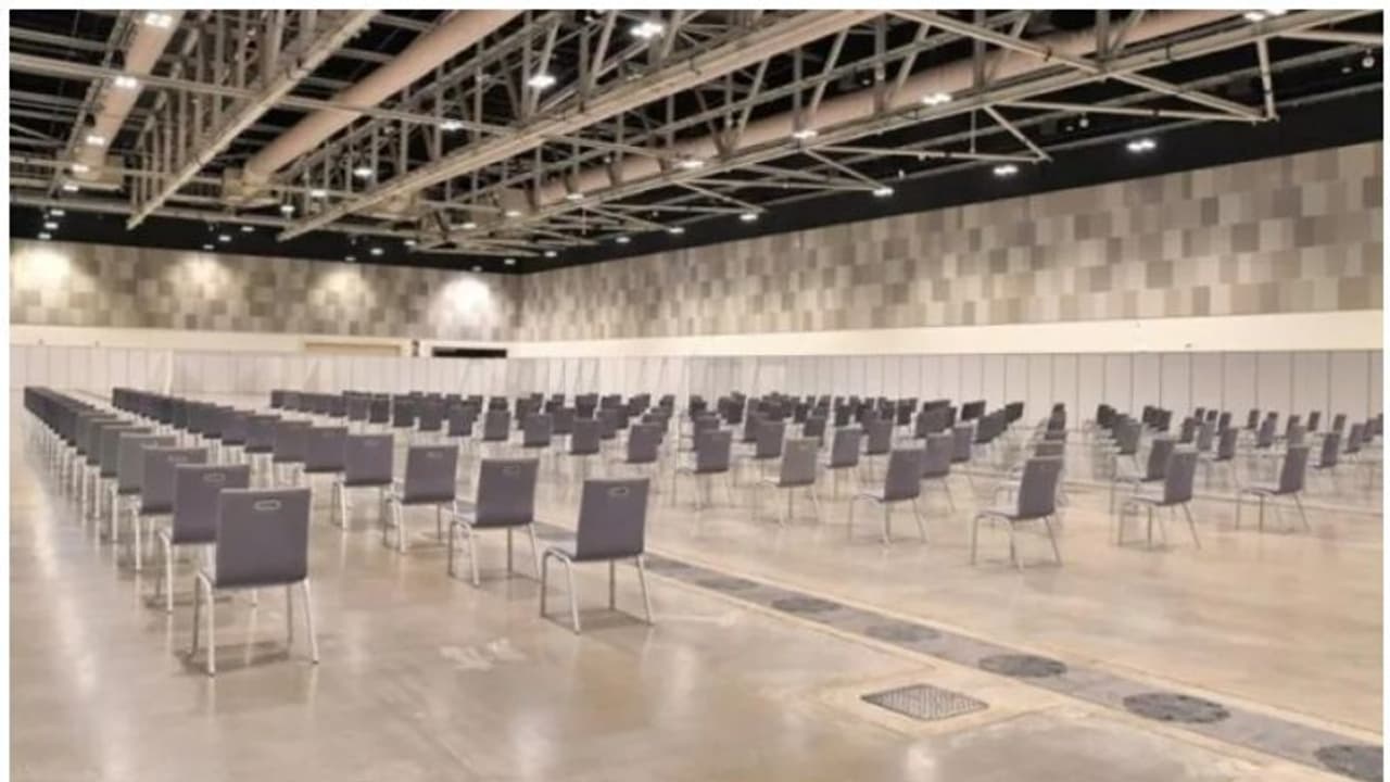 ഒമാനിൽ 45 വയസിനു മുകളിൽ പ്രായമുള്ളവർക്കുള്ള കൊവിഡ് വാക്സിനേഷൻ ആരംഭിക്കുന്നു ഒമാനിൽ 45 വയസിനു മുകളിൽ പ്രായമുള്ളവർക്കുള്ള കൊവിഡ് വാക്സിനേഷൻ ആരംഭിക്കുന്നു