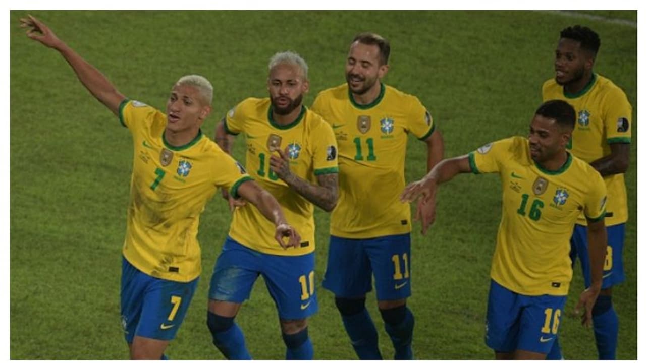 FIFA World Cup Qualifiers| ലാറ്റിനമേരിക്കയില് നിന്ന് ടിക്കറ്റുറപ്പിക്കാന് ബ്രസീല്, യൂറോപ്പിലും വമ്പന് പോര് FIFA World Cup Qualifiers| ലാറ്റിനമേരിക്കയില് നിന്ന് ടിക്കറ്റുറപ്പിക്കാന് ബ്രസീല്, യൂറോപ്പിലും വമ്പന് പോര്