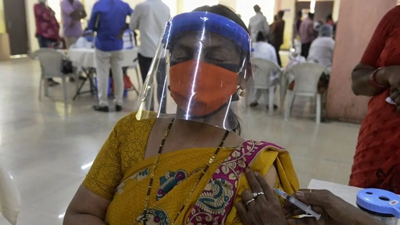 ৭৪ দিনে দেশে সক্রিয় রোগীর সংখ্যা সর্বনিম্ন, উদ্বেগ বাড়াচ্ছে দৈনিক করোনায় মৃত্যু ৭৪ দিনে দেশে সক্রিয় রোগীর সংখ্যা সর্বনিম্ন, উদ্বেগ বাড়াচ্ছে দৈনিক করোনায় মৃত্যু