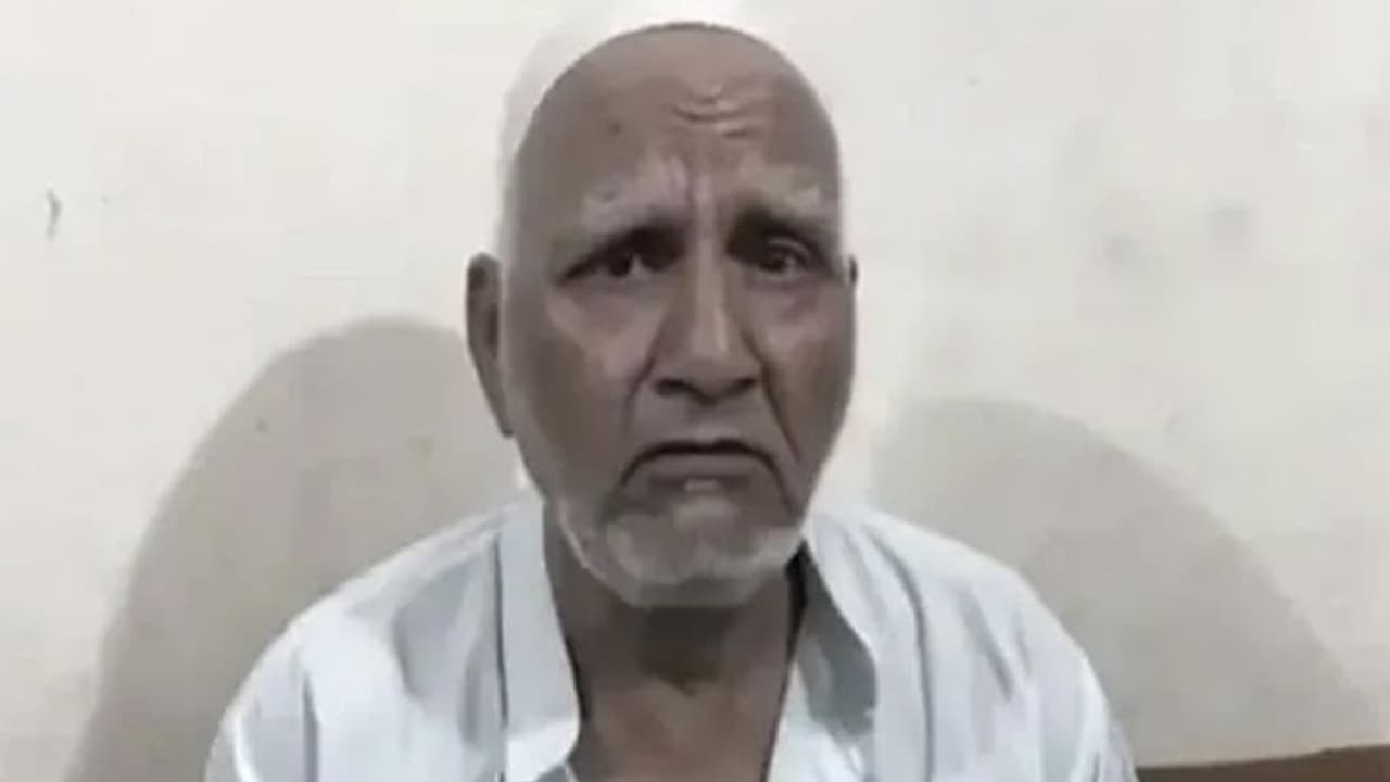 गाजियाबाद में मुस्लिम बुजुर्ग से पिटाई का मामला, FIR में न्यूज पोर्टल, 2 पत्रकार और 3 कांग्रेसी नेताओं का नाम गाजियाबाद में मुस्लिम बुजुर्ग से पिटाई का मामला, FIR में न्यूज पोर्टल, 2 पत्रकार और 3 कांग्रेसी नेताओं का नाम