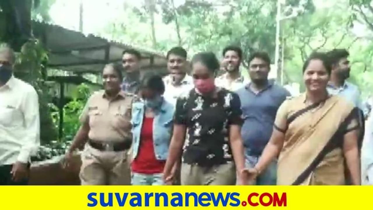 ಪಿಜಿಯಿಂದಲೇ ಲಕ್ಷಾಂತರ ಹಣ ದೋಚಿದ್ದ ಪ್ರಖ್ಯಾತ ವೆಬ್ಸಿರೀಸ್ ನಟಿಯರು! ಪಿಜಿಯಿಂದಲೇ ಲಕ್ಷಾಂತರ ಹಣ ದೋಚಿದ್ದ ಪ್ರಖ್ಯಾತ ವೆಬ್ಸಿರೀಸ್ ನಟಿಯರು!