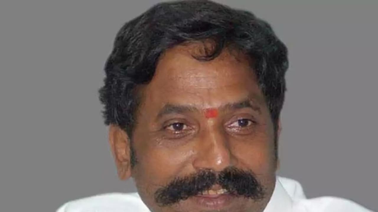 టీడీపీ నేతల హత్య కేసు.. నా ప్రమేయం లేదు, ఏ శిక్షకైనా సిద్ధం: కాటసాని రామ్భూపాల్ రెడ్డి టీడీపీ నేతల హత్య కేసు.. నా ప్రమేయం లేదు, ఏ శిక్షకైనా సిద్ధం: కాటసాని రామ్భూపాల్ రెడ్డి