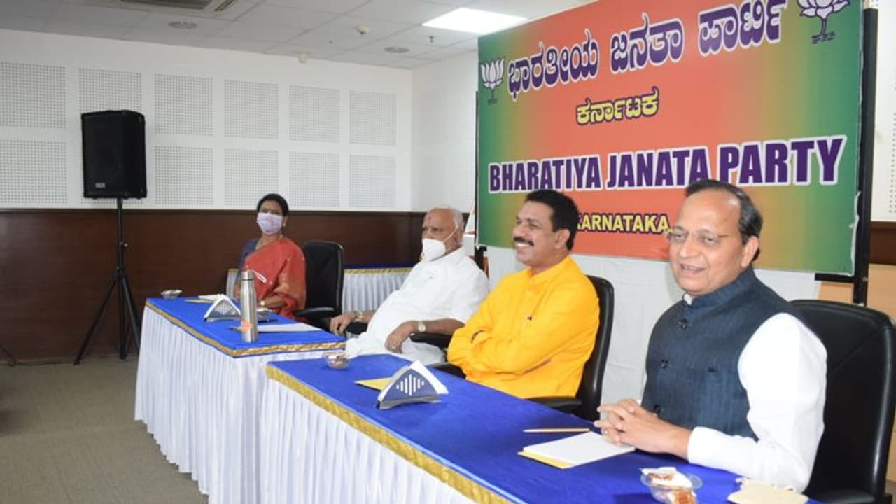 ಖಡಕ್ ಸಂದೇಶ ಕೊಟ್ಟು ದಿಲ್ಲಿಗೆ ಹಾರಿದ ರಾಜ್ಯ ಬಿಜೆಪಿ ಉಸ್ತುವಾರಿ ಅರುಣ್ ಸಿಂಗ್..!
