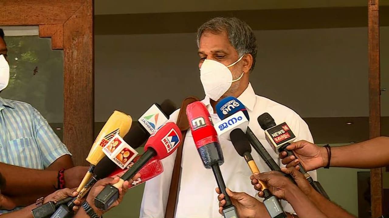 'ചരിത്രത്തെ നിരാകരിക്കാനാവില്ല'; മലബാര് കലാപം സ്വാതന്ത്യ സമരത്തിന്റെ ഭാഗമെന്ന് എ വിജയരാഘവന് 'ചരിത്രത്തെ നിരാകരിക്കാനാവില്ല'; മലബാര് കലാപം സ്വാതന്ത്യ സമരത്തിന്റെ ഭാഗമെന്ന് എ വിജയരാഘവന്