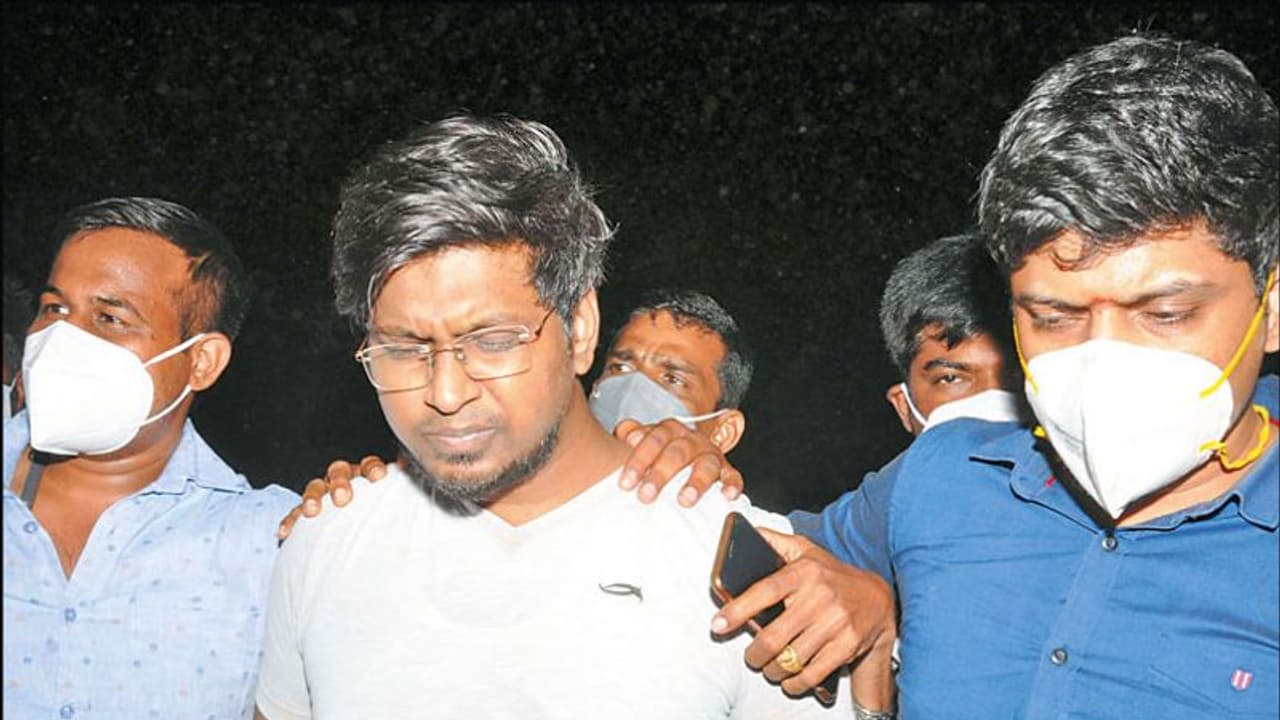 ஆபாச பேச்சுக்கெல்லாம் ஆப்பு... பப்ஜி மதனுக்கு 14 நாட்கள் சிறை...!