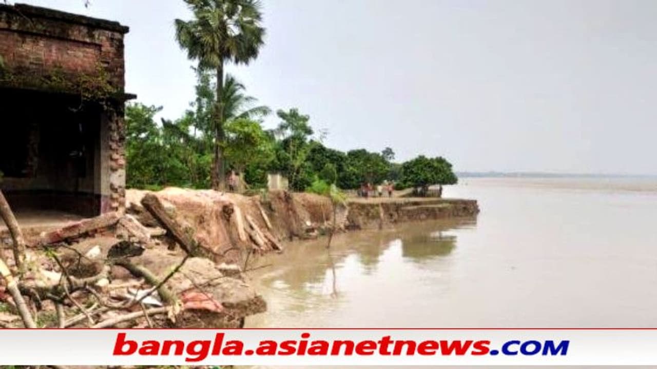 সরকারের টাকা জলে গঙ্গার গ্রাসে একের পর এক গ্রাম, আতঙ্কে ভিটে ছাড়া বাসিন্দারা সরকারের টাকা জলে গঙ্গার গ্রাসে একের পর এক গ্রাম, আতঙ্কে ভিটে ছাড়া বাসিন্দারা