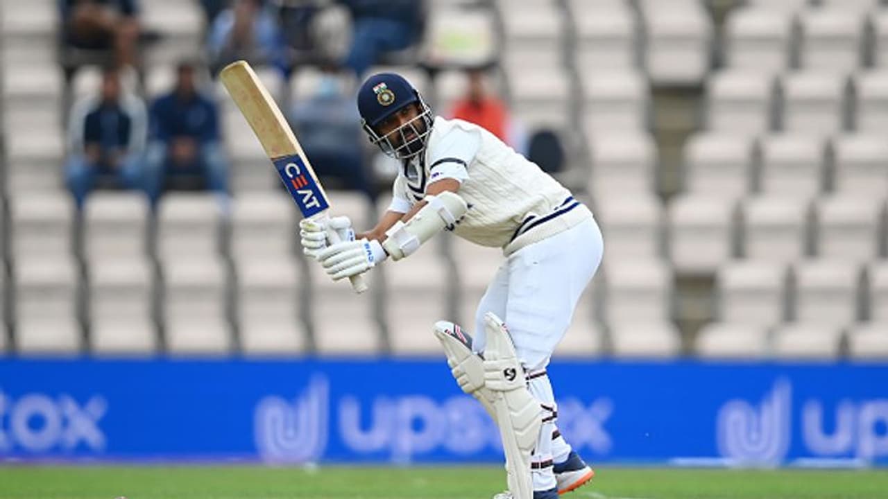 രഹാനെ വിമര്ശനങ്ങളുടെ മുള്മുനയില്; പിന്തുണയുമായി ബാറ്റിംഗ് പരിശീലകന് വിക്രം റാത്തോര് രഹാനെ വിമര്ശനങ്ങളുടെ മുള്മുനയില്; പിന്തുണയുമായി ബാറ്റിംഗ് പരിശീലകന് വിക്രം റാത്തോര്