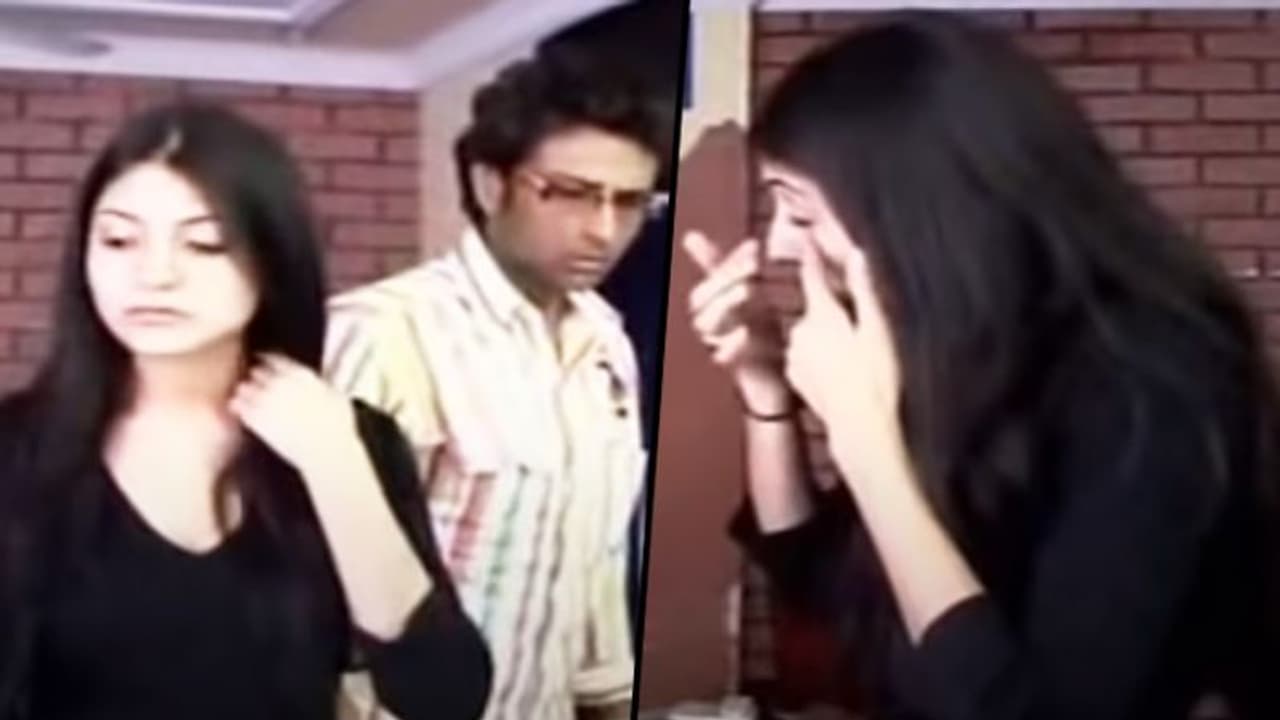 Watch Anushka Sharma puts glycerine for an emotional scene in her acting class