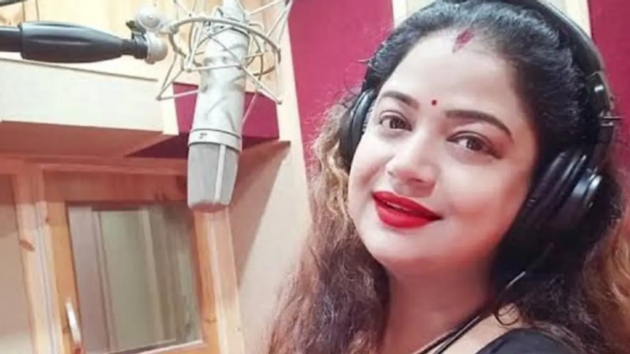 ತಂದೆ ನಿಧನದ ಬೆನ್ನಲ್ಲೇ ಖ್ಯಾತ ಗಾಯಕಿ ತಪು ಮಿಶ್ರಾ ಕೊರೋನಾಗೆ ಬಲಿ! ತಂದೆ ನಿಧನದ ಬೆನ್ನಲ್ಲೇ ಖ್ಯಾತ ಗಾಯಕಿ ತಪು ಮಿಶ್ರಾ ಕೊರೋನಾಗೆ ಬಲಿ!