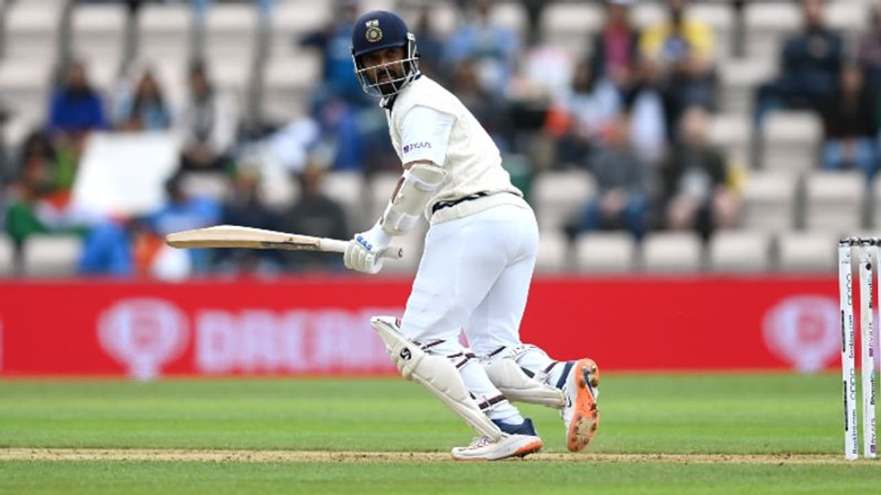 'രഹാനെയെ പുറത്തിരുത്തണം'; വിമര്ശനവുമായി മുന് ഇന്ത്യന് താരങ്ങള് 'രഹാനെയെ പുറത്തിരുത്തണം'; വിമര്ശനവുമായി മുന് ഇന്ത്യന് താരങ്ങള്