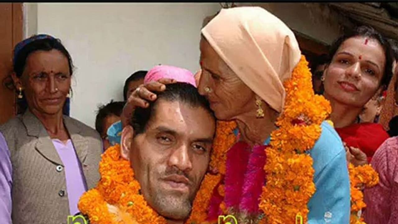 द ग्रेट खली की मां तांडी देवी का ऑर्गन फेल होने की वजह से निधन, 15 दिन से चल रहा था इलाज द ग्रेट खली की मां तांडी देवी का ऑर्गन फेल होने की वजह से निधन, 15 दिन से चल रहा था इलाज