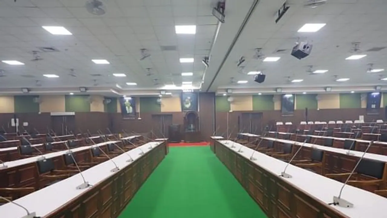 அடுத்த சட்டப்பேரவை கூட்டத்தொடரில் அதிரடி?... 234 சட்டமன்ற உறுப்பினர்களுக்கும் காத்திருக்கும் சர்ப்ரைஸ்...! அடுத்த சட்டப்பேரவை கூட்டத்தொடரில் அதிரடி?... 234 சட்டமன்ற உறுப்பினர்களுக்கும் காத்திருக்கும் சர்ப்ரைஸ்...!