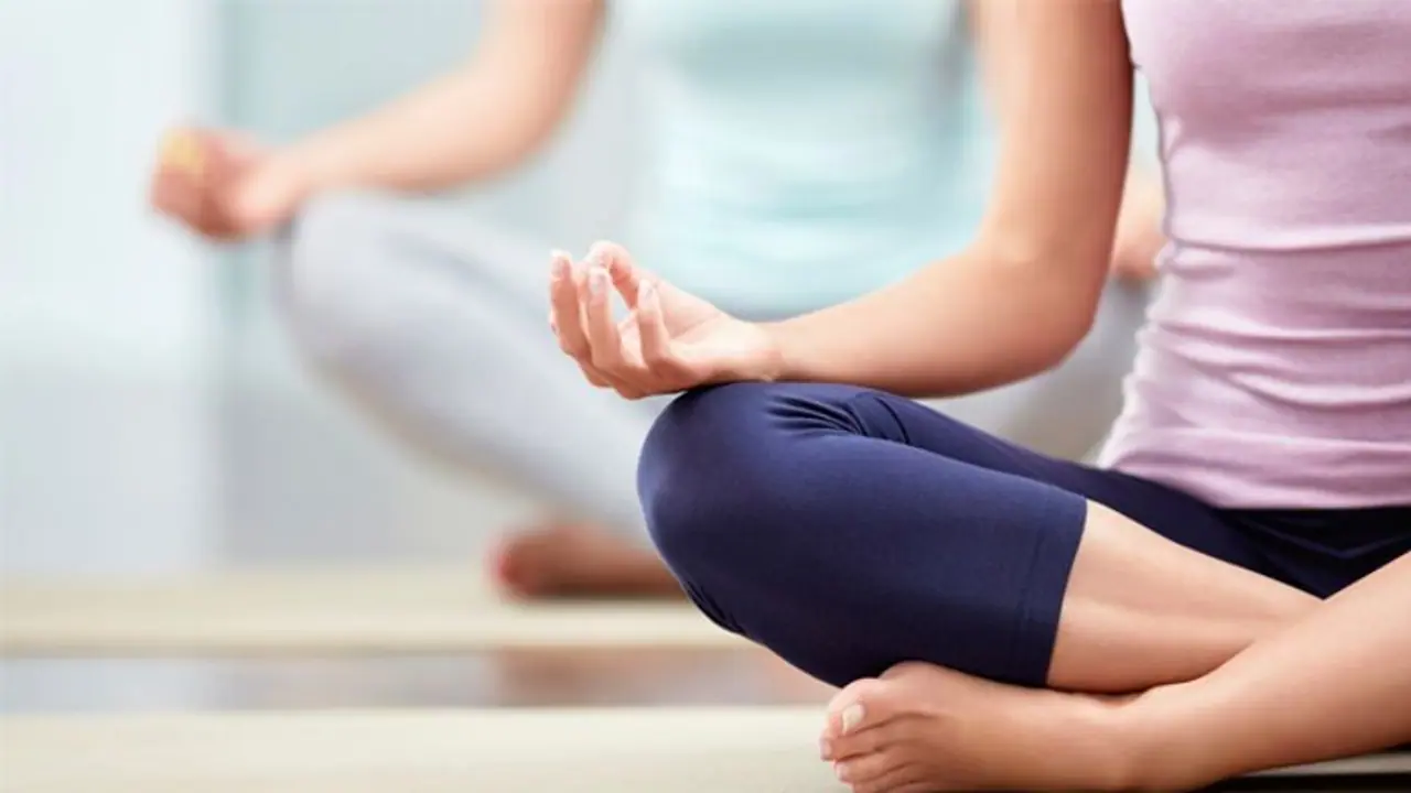 'యోగా' మానవ శరీరంలో పంచకోశాలు 'యోగా' మానవ శరీరంలో పంచకోశాలు