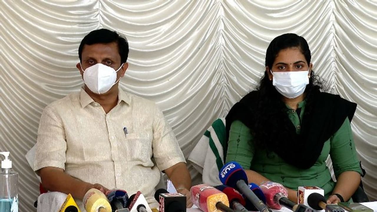 പൊതുമരാമത്ത് റസ്റ്റ് ഹൗസുകൾ ജനകീയമാക്കും, ഓൺലൈൻ ബുക്കിങ് ഏർപ്പെടുത്തും: മന്ത്രി മുഹമ്മദ് റിയാസ് പൊതുമരാമത്ത് റസ്റ്റ് ഹൗസുകൾ ജനകീയമാക്കും, ഓൺലൈൻ ബുക്കിങ് ഏർപ്പെടുത്തും: മന്ത്രി മുഹമ്മദ് റിയാസ്