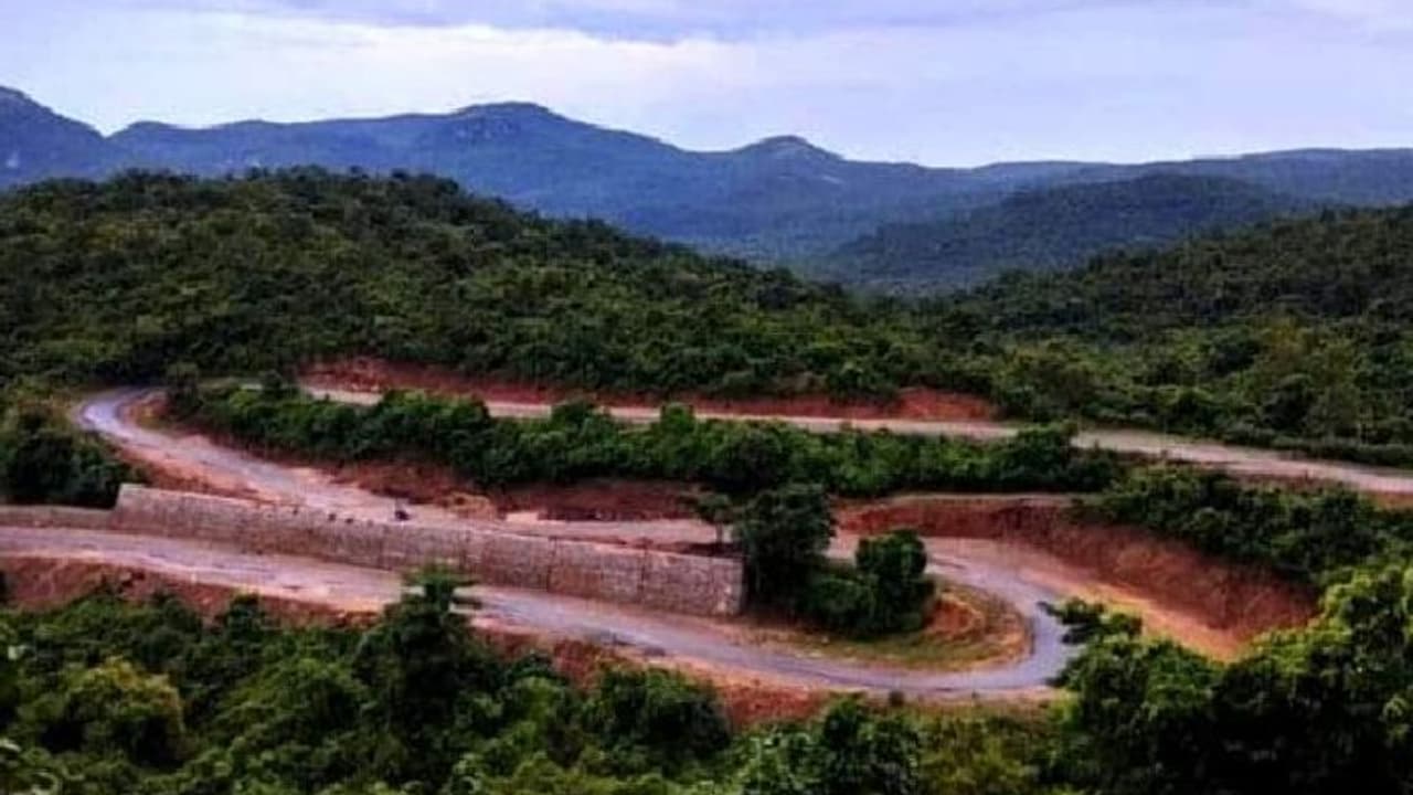 ঘরে বসেই হোক মানস ভ্রমণ, দেখুন করোনাহীন সুন্দরী পুরুলিয়ার অপূর্ব কিছু ছবি ঘরে বসেই হোক মানস ভ্রমণ, দেখুন করোনাহীন সুন্দরী পুরুলিয়ার অপূর্ব কিছু ছবি