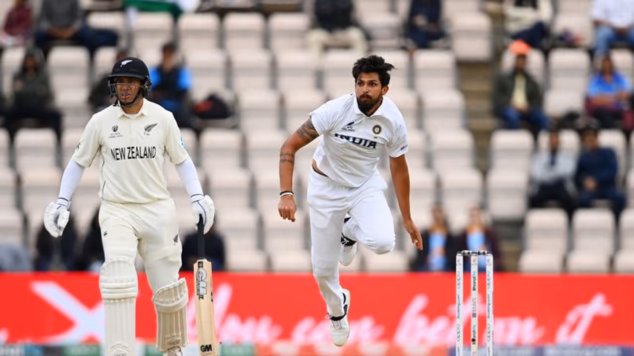 Ishant Sharma injures bowling arm, expected to be fit for England Tests