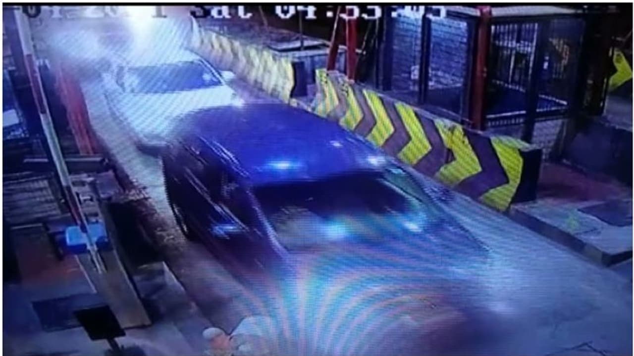 കൊടകര കുഴൽപ്പണ കേസ്; കണ്ടെടുത്ത പണവും കാറും വിട്ടു കിട്ടണമെന്നാവശ്യപ്പെട്ടുള്ള ഹർജി ഇന്ന് കോടതി പരിഗണിക്കും കൊടകര കുഴൽപ്പണ കേസ്; കണ്ടെടുത്ത പണവും കാറും വിട്ടു കിട്ടണമെന്നാവശ്യപ്പെട്ടുള്ള ഹർജി ഇന്ന് കോടതി പരിഗണിക്കും