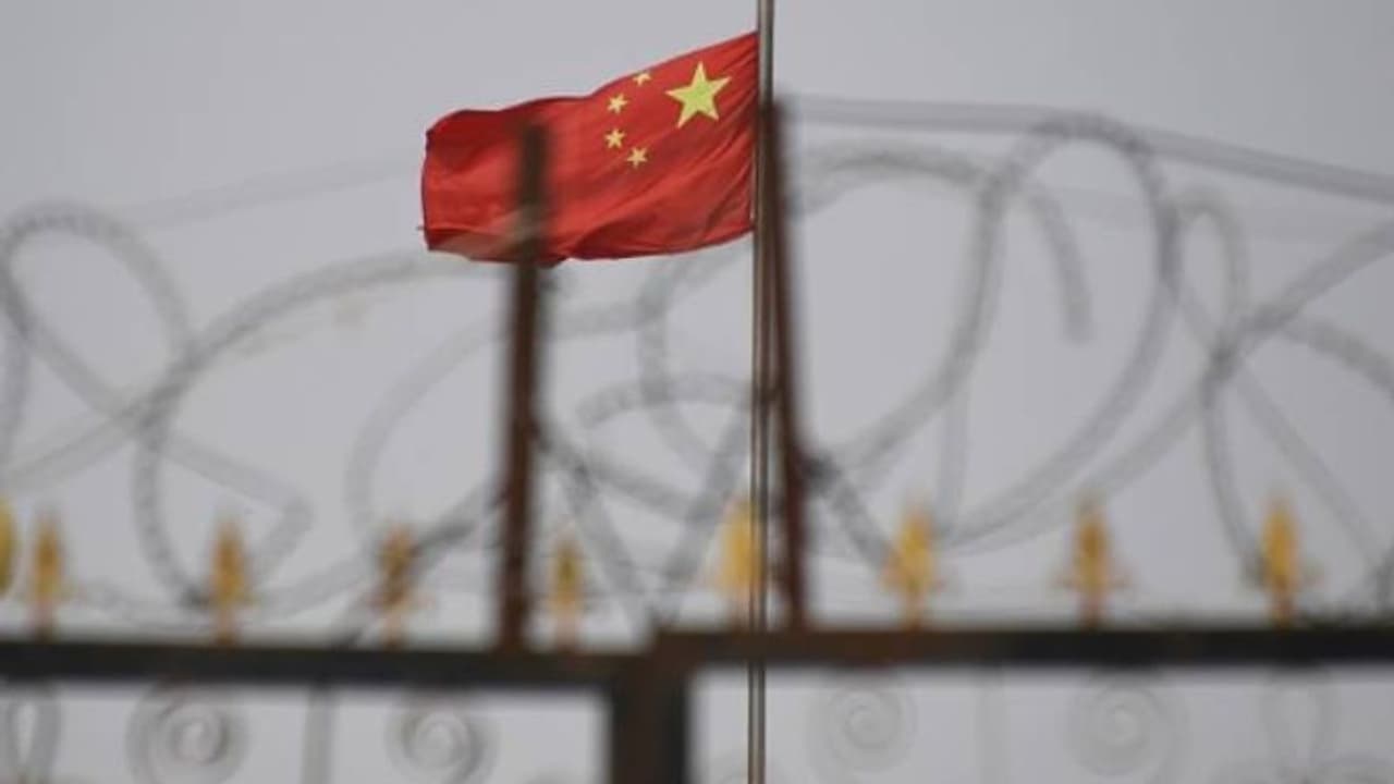 കുട്ടികളെവിടെയാണ് എന്നുപോലും അറിയുന്നില്ല, ചൈനയിലെ ഉയ്ഗുർ അമ്മമാരുടെ ജീവിതം കുട്ടികളെവിടെയാണ് എന്നുപോലും അറിയുന്നില്ല, ചൈനയിലെ ഉയ്ഗുർ അമ്മമാരുടെ ജീവിതം