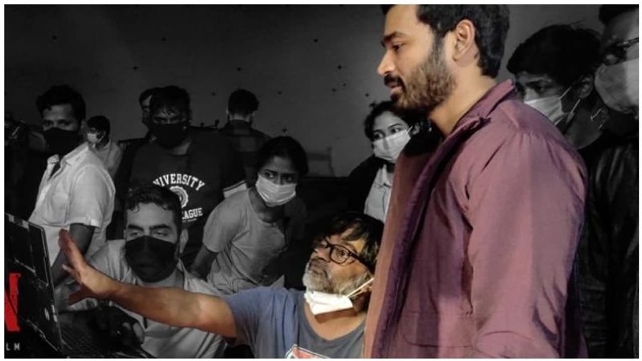 செல்வராகவன் இயக்கத்தில் தனுஷ் நடிக்கும் 'நானே வருவேன்' ஷூட்டிங் சற்று முன் வெளியான தரமான அப்டேட்! செல்வராகவன் இயக்கத்தில் தனுஷ் நடிக்கும் 'நானே வருவேன்' ஷூட்டிங் சற்று முன் வெளியான தரமான அப்டேட்!