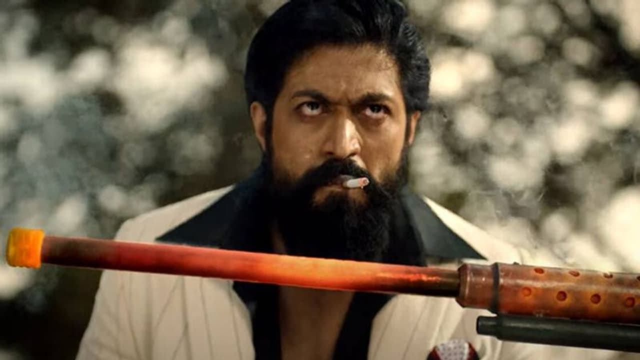 KGF 2 Release Date: इस दिन सिनेमाघरों एंट्री मारेगी साउथ सुपरस्टार की फिल्म, कर ली है पूरी तैयारी KGF 2 Release Date: इस दिन सिनेमाघरों एंट्री मारेगी साउथ सुपरस्टार की फिल्म, कर ली है पूरी तैयारी