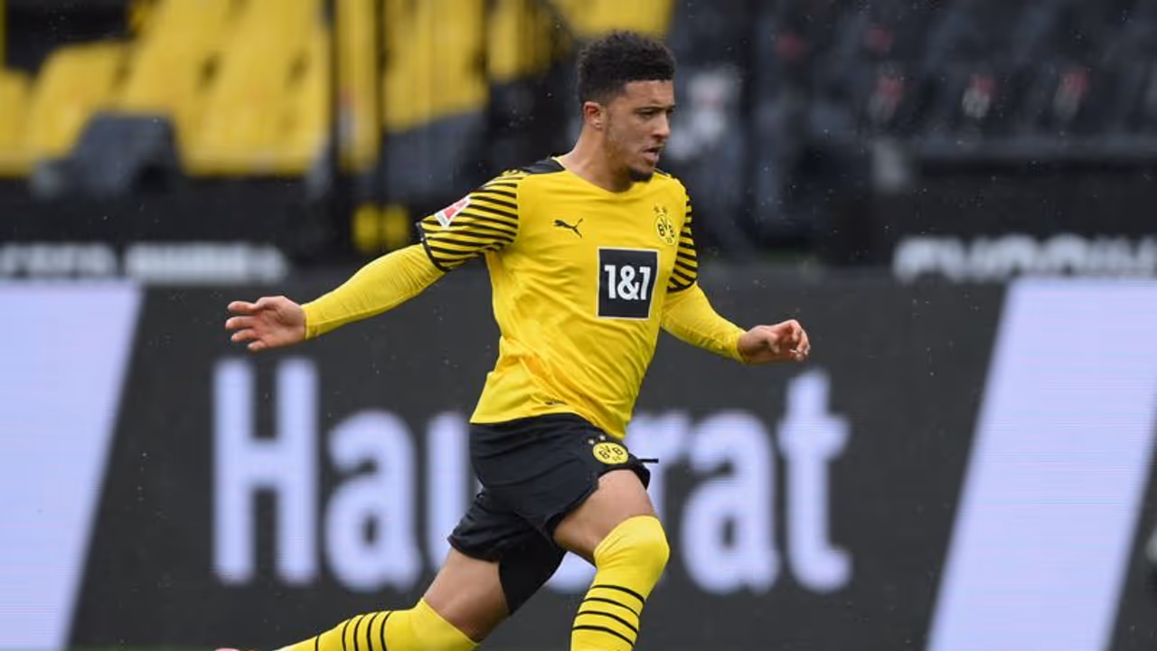 Jadon Sancho inches closer to Manchester United move, with bid raised to £73 million