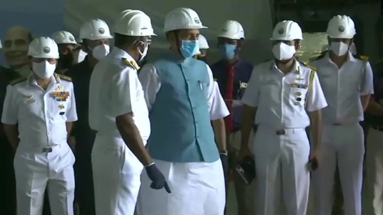 रक्षामंत्री ने चीन को दी चेतावनी हम शांति चाहते हैं, लेकिन किसी भी घटना के लिए तैयार