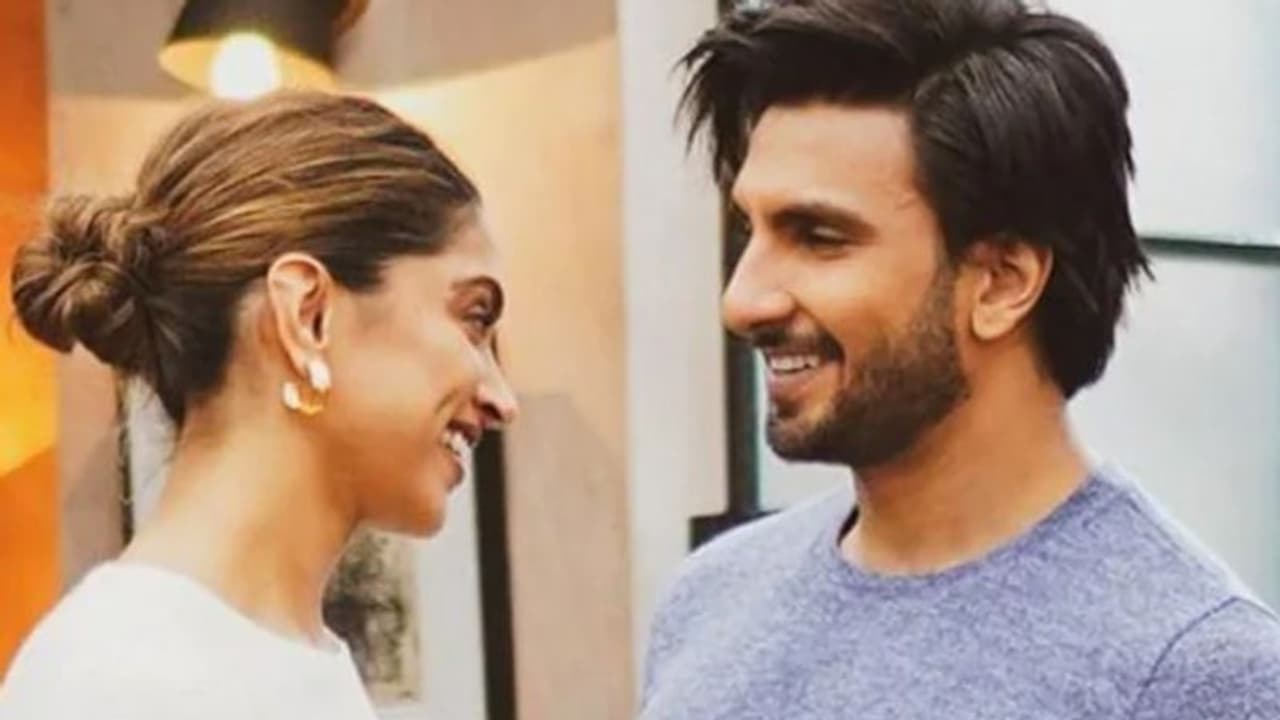 രണ്‍വീര്‍ സിംഗിന്റെ ഫോട്ടോയ്‍ക്ക് ദീപികയുടെ കമന്റ്, ഏറ്റെടുത്ത് ആരാധകര്‍