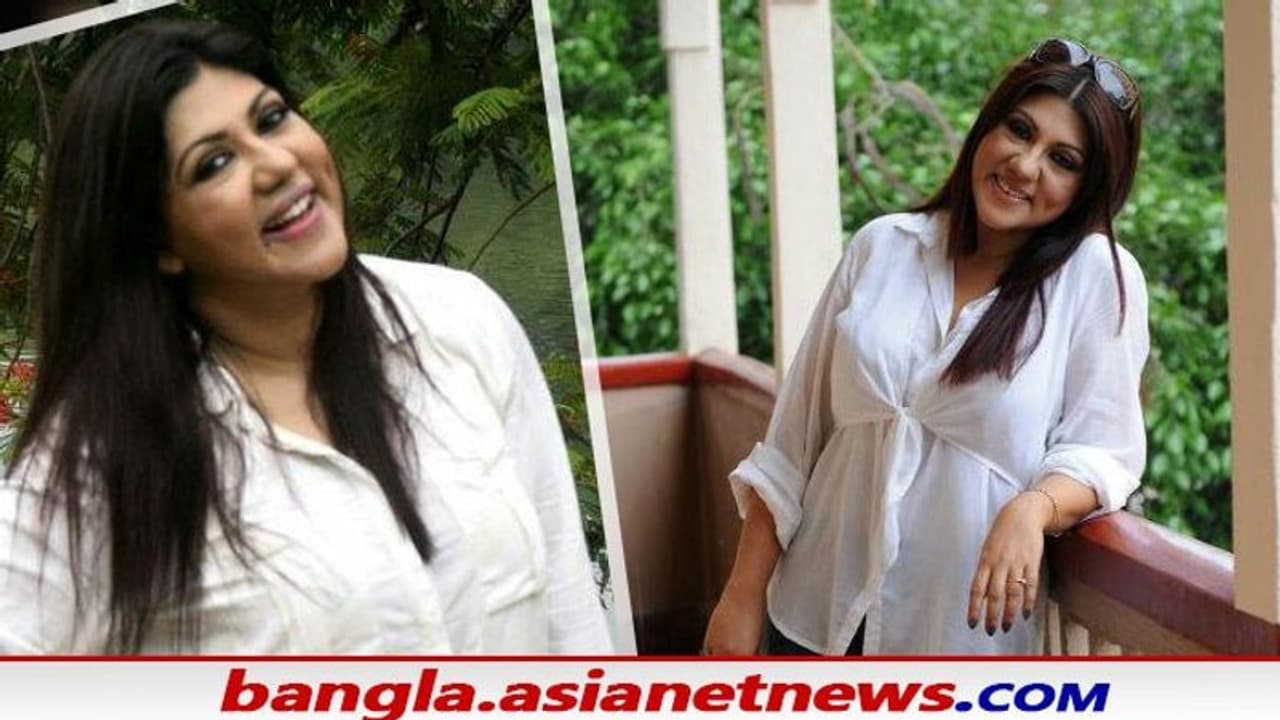 করোনায় হারাতে বসেছেন দৃষ্টিশক্তি, সংকটের সময় সকলকে সতর্ক করলেন গায়িকা পরমা করোনায় হারাতে বসেছেন দৃষ্টিশক্তি, সংকটের সময় সকলকে সতর্ক করলেন গায়িকা পরমা