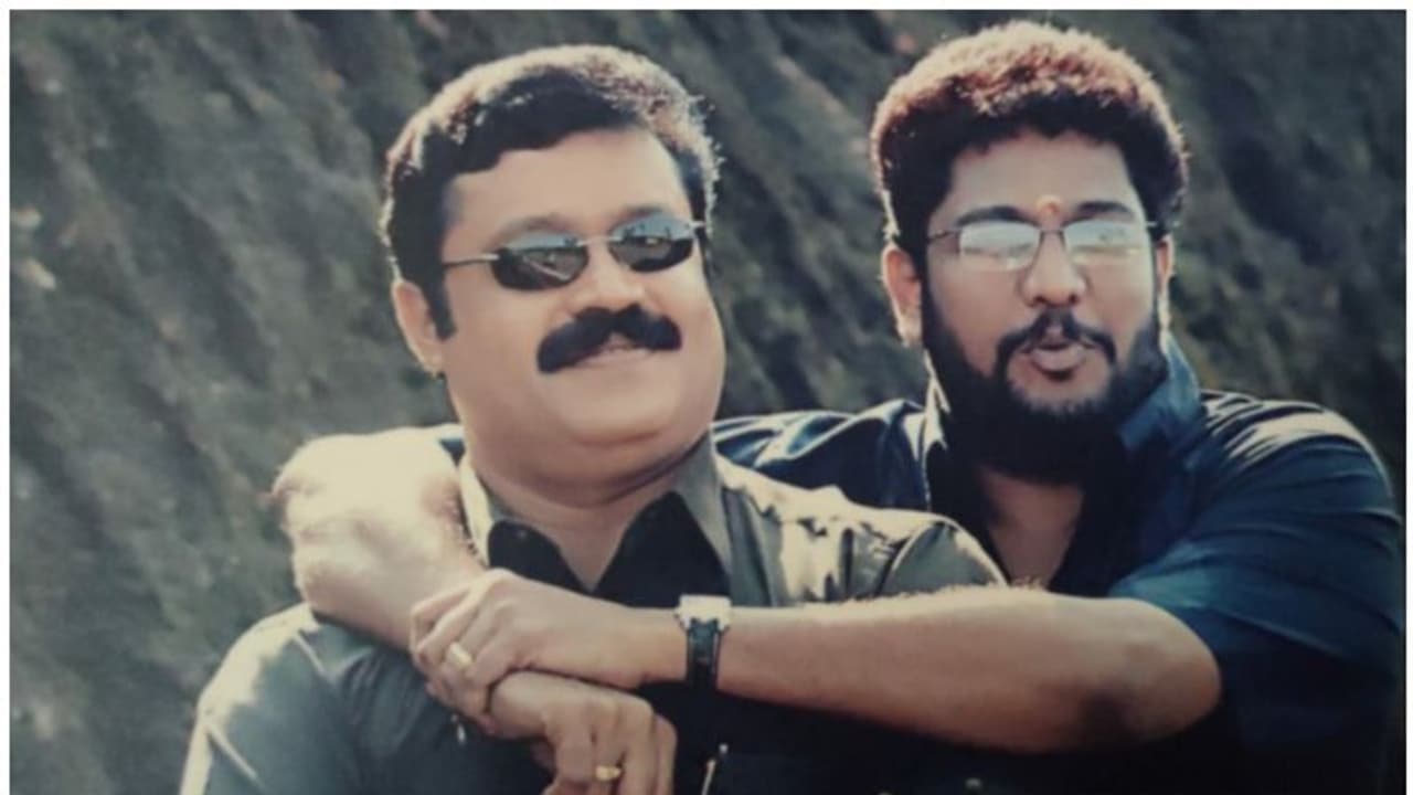 'കൊട്ടിഘോഷിക്കാതെയുള്ള ഇടപെടലുകള്, ആരോടും വിരോധം കാണിക്കാത്ത സുരേഷ് ഗോപി', കുറിപ്പുമായി ഷാജി കൈലാസ് 'കൊട്ടിഘോഷിക്കാതെയുള്ള ഇടപെടലുകള്, ആരോടും വിരോധം കാണിക്കാത്ത സുരേഷ് ഗോപി', കുറിപ്പുമായി ഷാജി കൈലാസ്