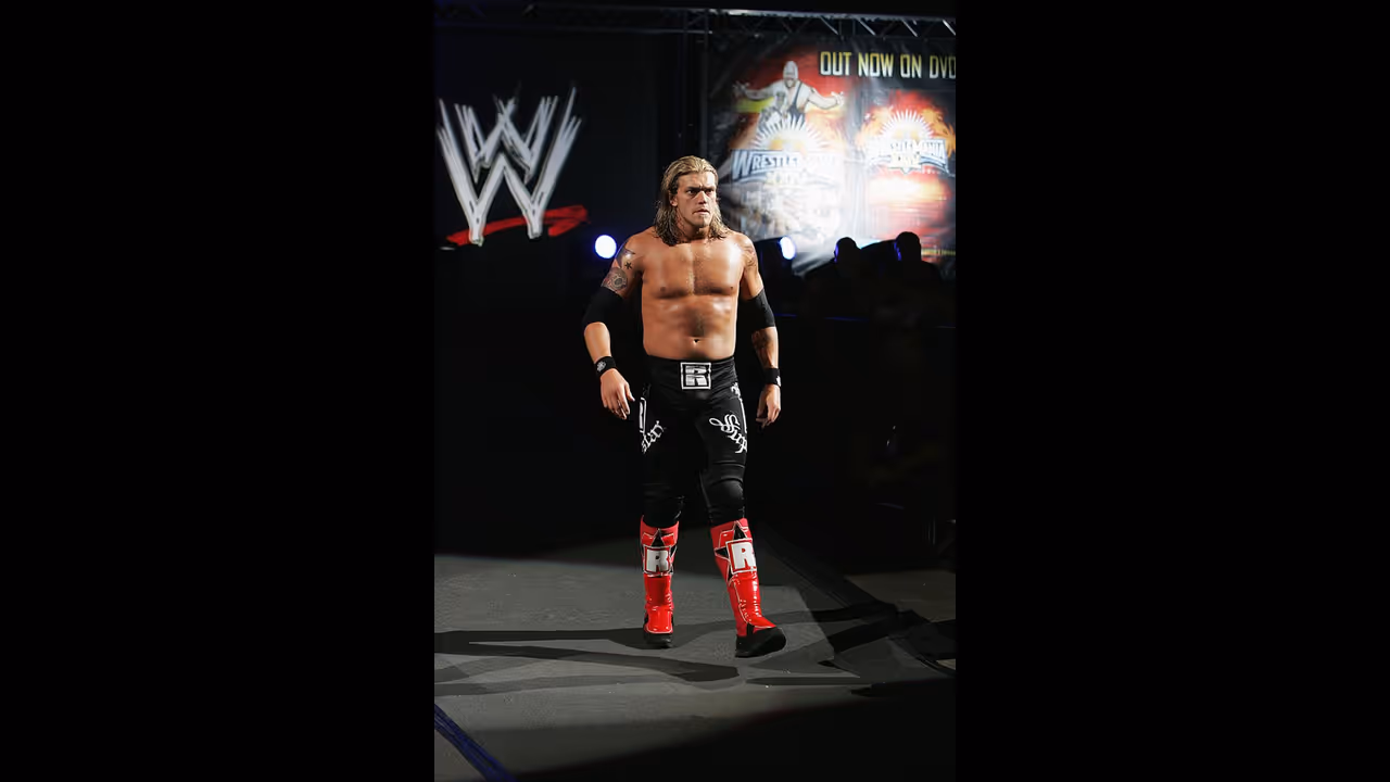 WWE: Edge makes surprise return to Smackdown, attacks Universal Champion Roman Reigns WWE: Edge makes surprise return to Smackdown, attacks Universal Champion Roman Reigns