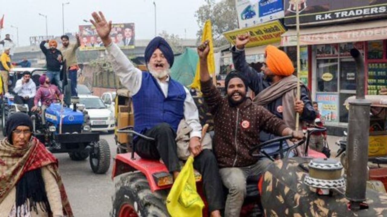 Farm Law| ഒരു വർഷം നീണ്ട ഐതിഹാസിക സമരം, ഒടുവിൽ മുട്ടുമടക്കി കേന്ദ്രം കർഷക സമര നാൾവഴികൾ Farm Law| ഒരു വർഷം നീണ്ട ഐതിഹാസിക സമരം, ഒടുവിൽ മുട്ടുമടക്കി കേന്ദ്രം കർഷക സമര നാൾവഴികൾ