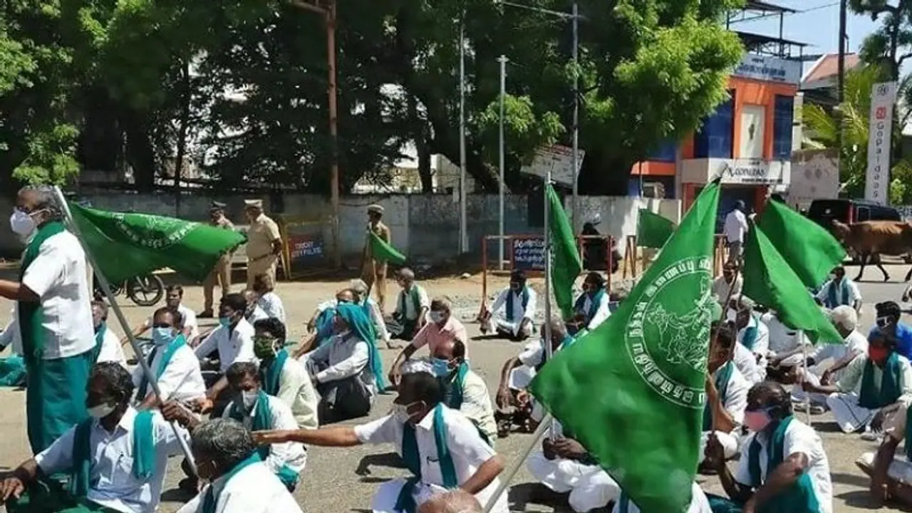 Farmers’ protest: Samyukt Kisan Morcha plans daily stir outside Parliament during monsoon session Farmers’ protest: Samyukt Kisan Morcha plans daily stir outside Parliament during monsoon session