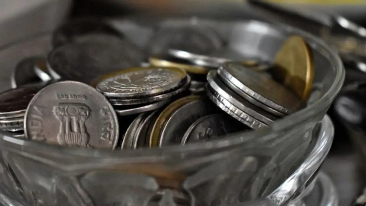 ജീവനാംശ തുക ചോദിച്ച ഭാര്യയെ പരിഹസിക്കാന്‍ ചാക്കുകളില്‍ നാണയവുമായി ഭര്‍ത്താവ്, ചുട്ട നടപടിയുമായി കോടതി 