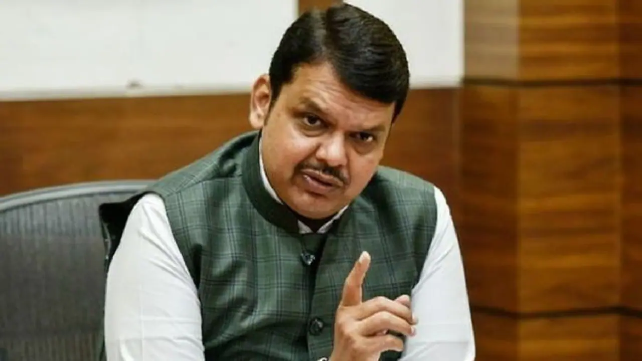 आखिर क्यों राजनीति छोड़ने का बोल रहे हैं पूर्व सीएम देवेंद्र फडणवीस, जानिए क्या है पूरा मामला आखिर क्यों राजनीति छोड़ने का बोल रहे हैं पूर्व सीएम देवेंद्र फडणवीस, जानिए क्या है पूरा मामला