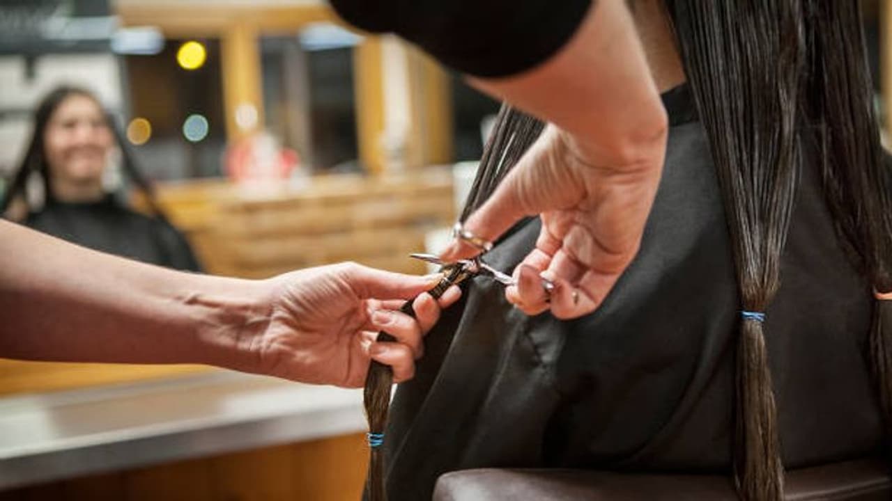 কমছিল ওজন, সঙ্গে ঘন ঘন বমি, অস্ত্রোপচারের পর কিশোরীর পেট থেকে উদ্ধার দেড় কেজি চুল কমছিল ওজন, সঙ্গে ঘন ঘন বমি, অস্ত্রোপচারের পর কিশোরীর পেট থেকে উদ্ধার দেড় কেজি চুল