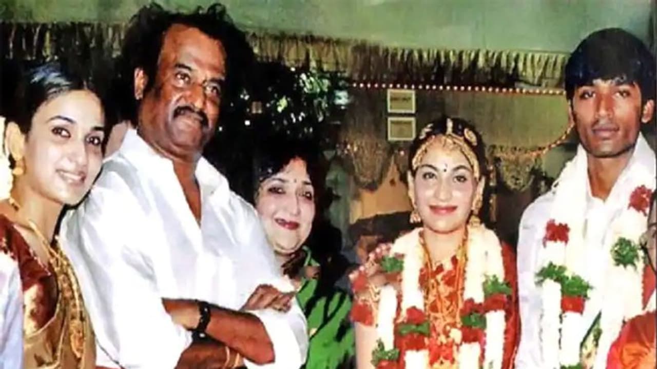 नए घर के कंस्ट्रक्शन में 150 Cr खर्च कर रहे रजनीकांत के दामाद, 4 महीने पहले ही खरीदा है शानदार अपार्टमेंट नए घर के कंस्ट्रक्शन में 150 Cr खर्च कर रहे रजनीकांत के दामाद, 4 महीने पहले ही खरीदा है शानदार अपार्टमेंट