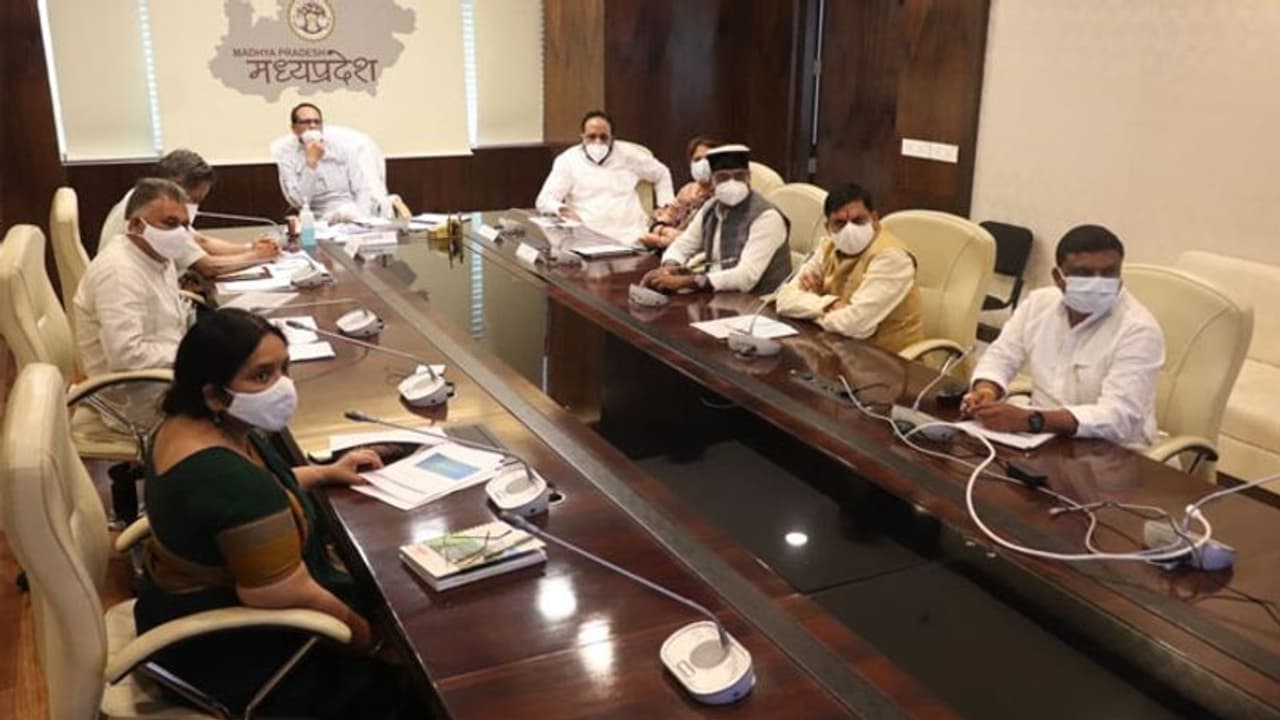 MP बोर्ड में कोई भी फेल नहीं होगा, लेकिन 10th के रिकॉर्ड के आधार पर रिजल्ट के फॉर्मूले ने उलझन पैदा की