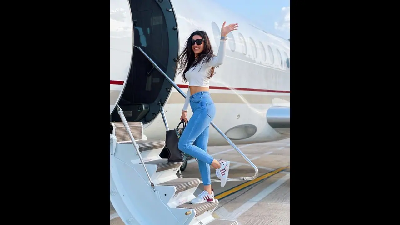 Hardik Pandya's wife Natasa Stankovic shares her stylish new look (Watch video)