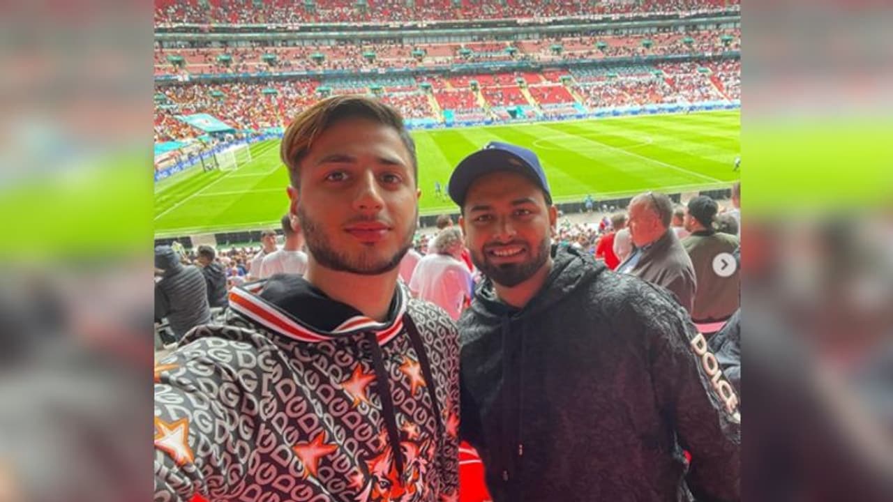 റിഷഭ് പന്തിന് പിന്നാലെ ഇന്ത്യൻ ടീമിലെ സപ്പോർട്ട് സ്റ്റാഫ് അംഗത്തിനും കൊവിഡ് റിഷഭ് പന്തിന് പിന്നാലെ ഇന്ത്യൻ ടീമിലെ സപ്പോർട്ട് സ്റ്റാഫ് അംഗത്തിനും കൊവിഡ്