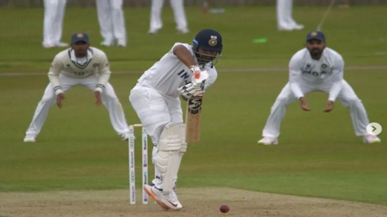 ഇംഗ്ലണ്ട് പര്യടനം: റിഷഭ് പന്ത് കൊവിഡ് പോസിറ്റീവ് എന്ന് റിപ്പോര്ട്ട് ഇംഗ്ലണ്ട് പര്യടനം: റിഷഭ് പന്ത് കൊവിഡ് പോസിറ്റീവ് എന്ന് റിപ്പോര്ട്ട്