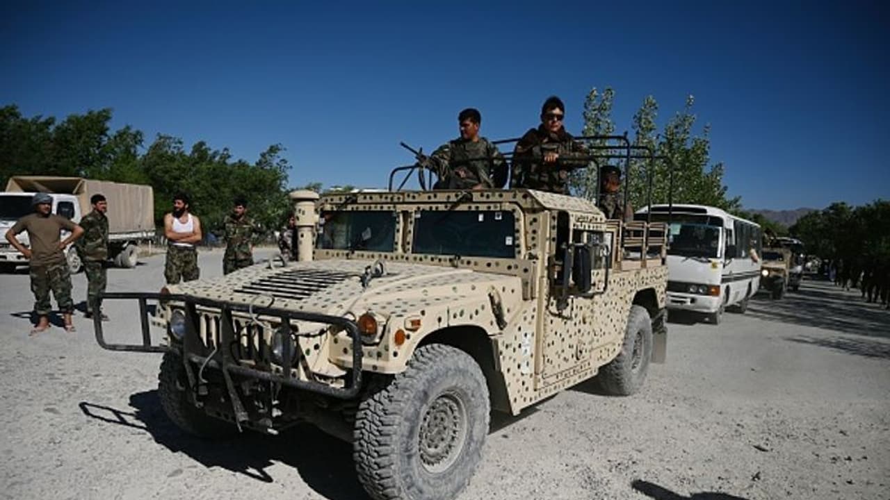 तालिबान का दावा 85% क्षेत्र हमारे कब्जे में, अमेरिकी राष्ट्रपति बोले एक और पीढ़ी को युद्ध में नहीं झोंकेगे तालिबान का दावा 85% क्षेत्र हमारे कब्जे में, अमेरिकी राष्ट्रपति बोले एक और पीढ़ी को युद्ध में नहीं झोंकेगे