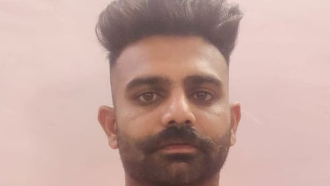 लाल किला हिंसा केस: क्राइम ब्रांच ने आरोपी बूटा सिंह को किया गिरफ्तार लाल किला हिंसा केस: क्राइम ब्रांच ने आरोपी बूटा सिंह को किया गिरफ्तार