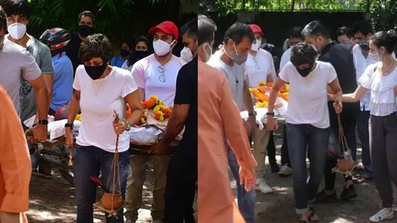 രാജ് കൗശലിന്റെ അന്ത്യകർമ്മങ്ങൾ ചെയ്ത് ഭാര്യ മന്ദിര ബേദി