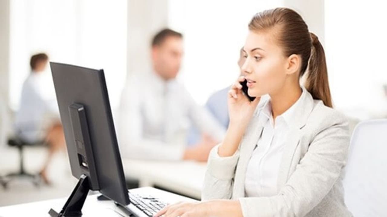 কাজের জায়গায় উন্নতি চান, চান প্রমোশন, তবে অবশ্যই এই কয়েকটি জিনিস টেবিলে রাখুন