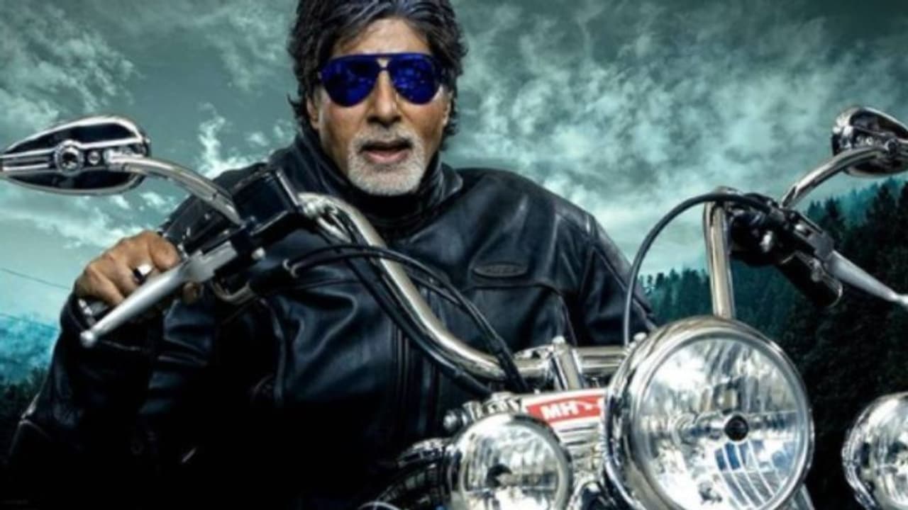 ഹാര്‍ലി ഡേവിഡ്‍സണില്‍ സൂപ്പര്‍ കൂള്‍ ലുക്കില്‍ അമിതാഭ് ബച്ചൻ