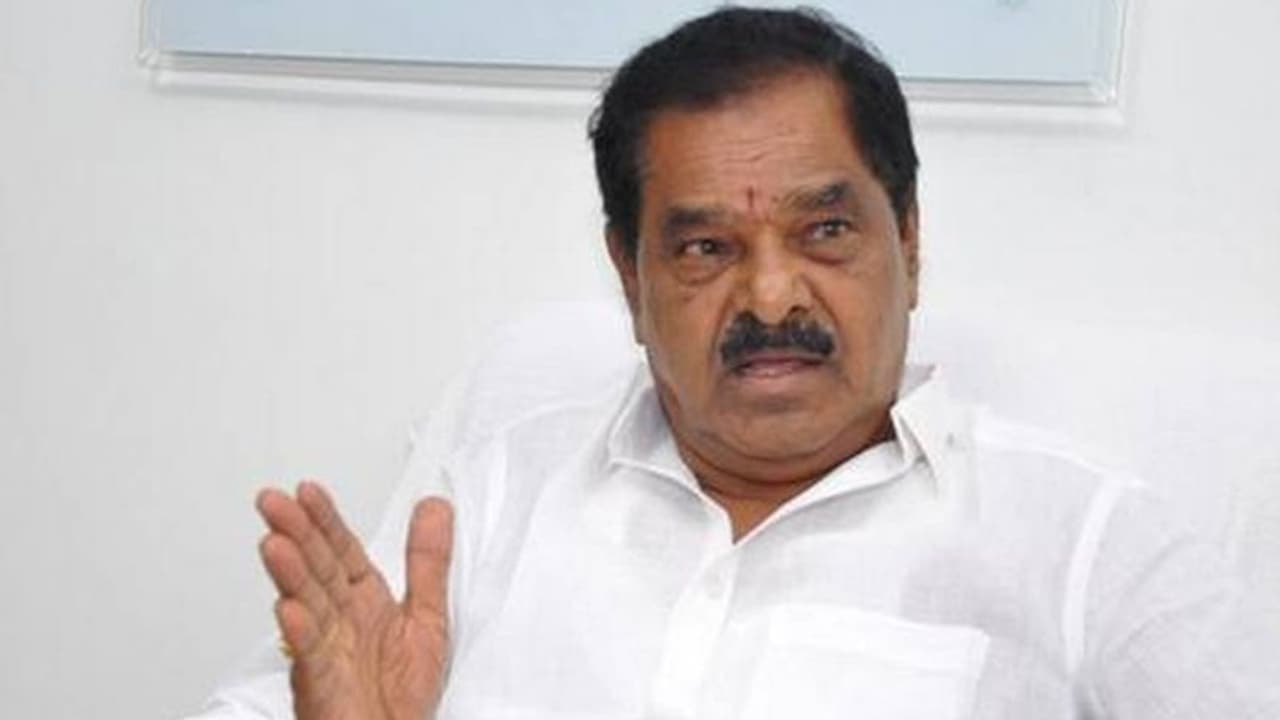 జగన్ దగ్గర మార్కులు లేకుంటే.. మంత్రి పదవి ఊస్టింగే: డిప్యూటీ సీఎం నారాయణస్వామి వ్యాఖ్యలు జగన్ దగ్గర మార్కులు లేకుంటే.. మంత్రి పదవి ఊస్టింగే: డిప్యూటీ సీఎం నారాయణస్వామి వ్యాఖ్యలు