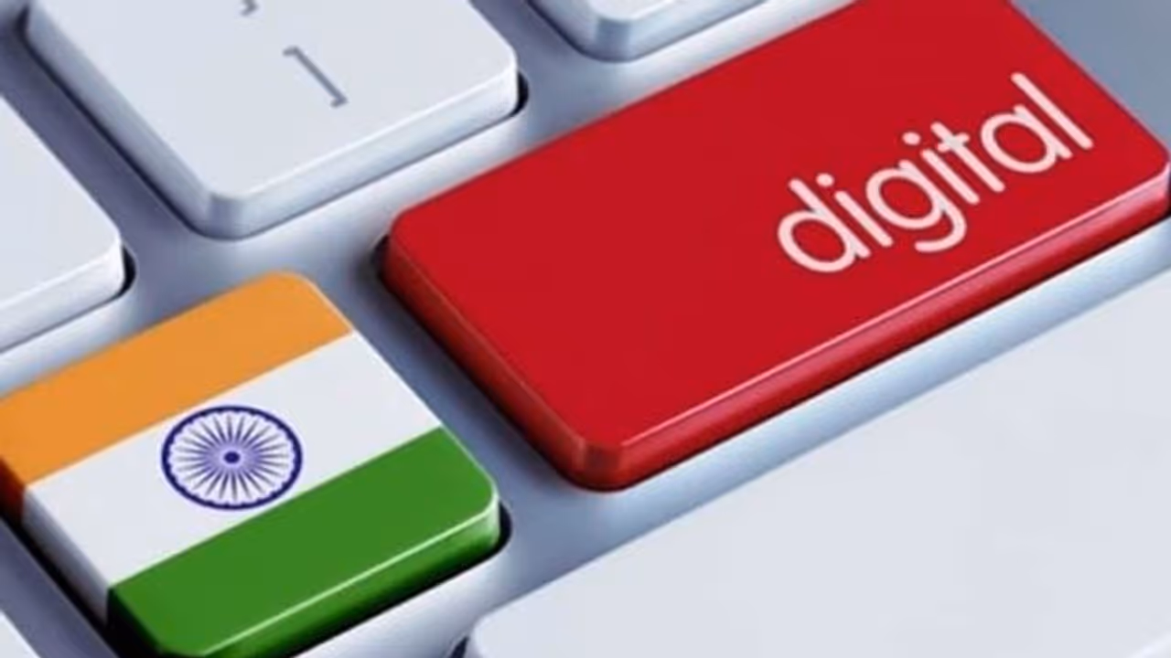 डिजिटल पेमेंट में नंबर वन बनने से लेकर सबसे बड़े वैक्सीनेशन तक...6 साल में डिजिटल इंडिया से क्या बदला?